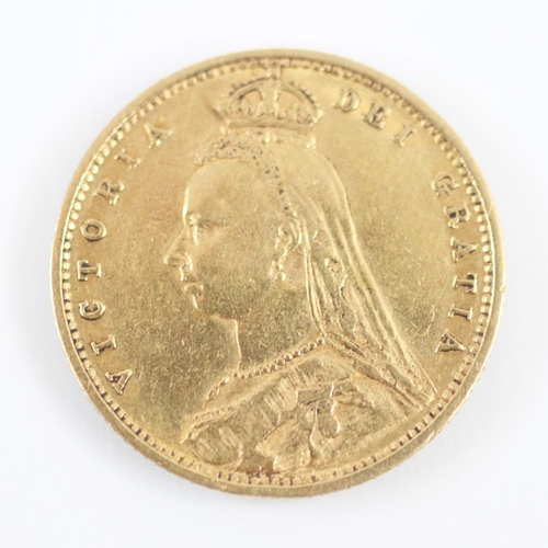 427 - A Victorian half sovereign, with shield back, dated 1892, 4gms