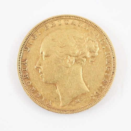 428 - A Victorian gold sovereign, dated 1883, young Victoria head, 8gms