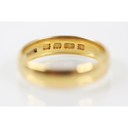 182 - A 22ct yellow gold wedding band, stamped 'WWLd' London 1924, ring size O, 6gms