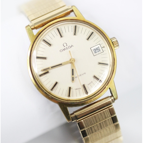 470 - A gentleman's Omega Geneve gold plated wristwatch, the circular cream dial with baton markers with b... 