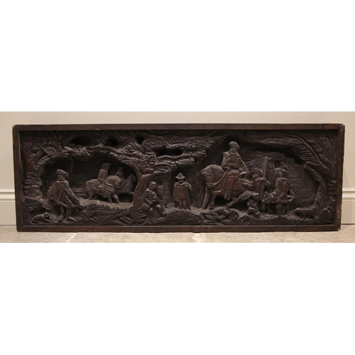 1095 - An 18th century carved panel, carved in deep relief depicting 16th century figures on horseback and ... 