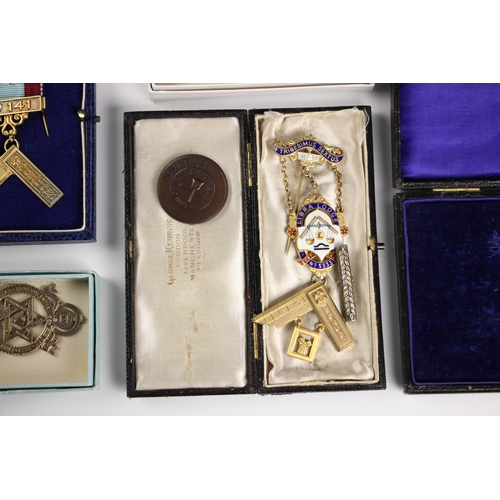 489 - A selection of Masonic medals and jewels, to include a gilt metal and enamelled 'Libra Lodge, East L... 