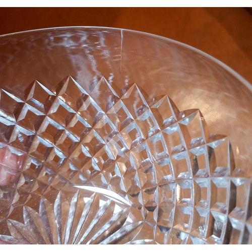 911 - Nine Waterford Crystal 'Alana' pattern finger bowls, etched maker's mark to base, each 12.5cm diamet... 