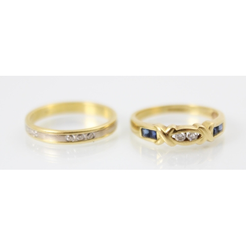 252 - An 18 carat yellow gold and diamond set wedding band, the yellow gold band with white metal central ... 