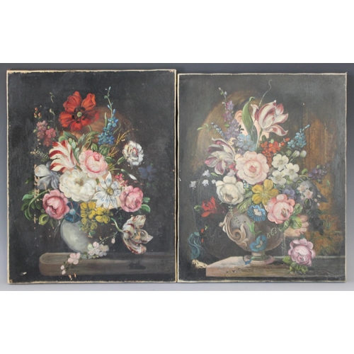 539 - Dutch school (19th century),  
A pair of floral still lives,  
Oil on canvas,  
Unsigned,  
50cm x 4... 