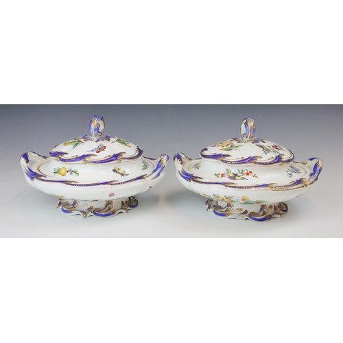 666 - A pair of Coalport twin handled footed serving bowls and covers, mid 19th century, the blanks from m... 