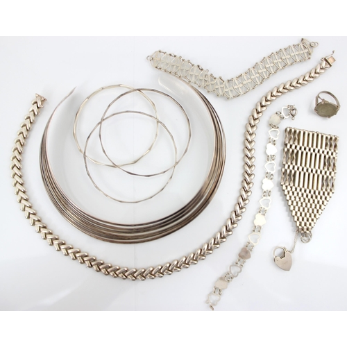 198 - A selection of silver jewellery, including a silver coloured collar necklace, stamped '925' to rever... 