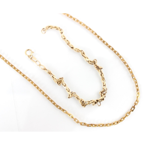 286 - A 9ct yellow gold chain, the elongated trace link necklace, with bolt ring faster, stamped to bolt r... 