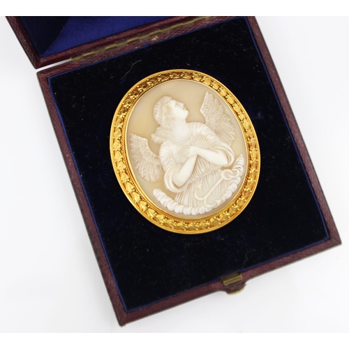 298 - A 19th century cased cameo, the oval cameo depicting a winged goddess with anchor detail, within a g... 