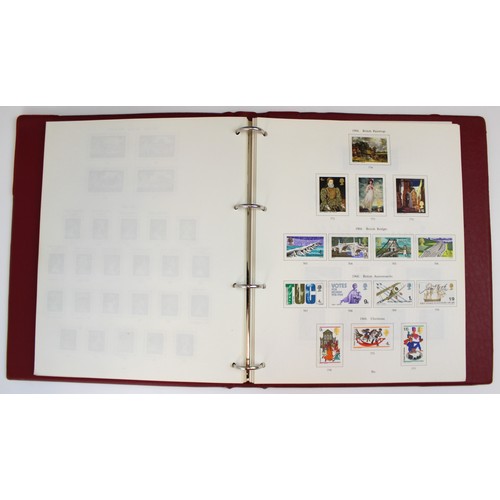 471A - A GB 1936-1999 m m collection complete, neatly mounted in two boxed printed albums (2)