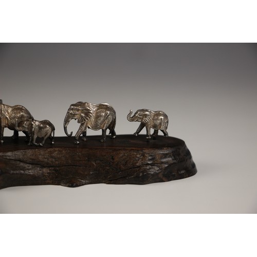 50 - A Patrick Mavros (Zimbabwean, 21st century) silver model of an elephant family, the five elephants m... 