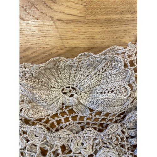 919 - An early 20th century crochet dress, the blonde crochet dress in two pieces formed as a sleeveless b... 