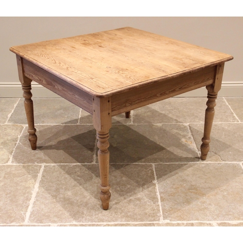 1020 - A Victorian style pine kitchen table and four matched chairs, the table with a rectangular moulded t... 