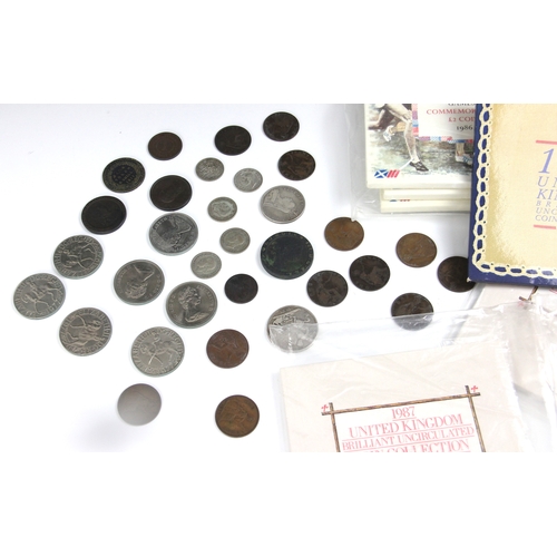 107 - A collection of English commemorative and general circulation coinage, including one shilling dated ... 