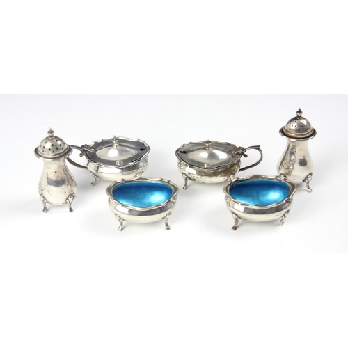 115 - A George V silver three piece condiments set, Alexander Clark & Co Ltd, Birmingham 1929, comprising ... 