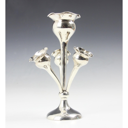 116 - A George V silver epergne, Joseph Gloster Ltd, Birmingham 1911, the central vase with fluted rim abo... 