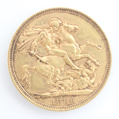 184 - A Victorian full sovereign, dated 1896, 8gms