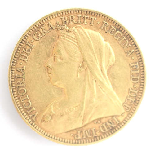 184 - A Victorian full sovereign, dated 1896, 8gms