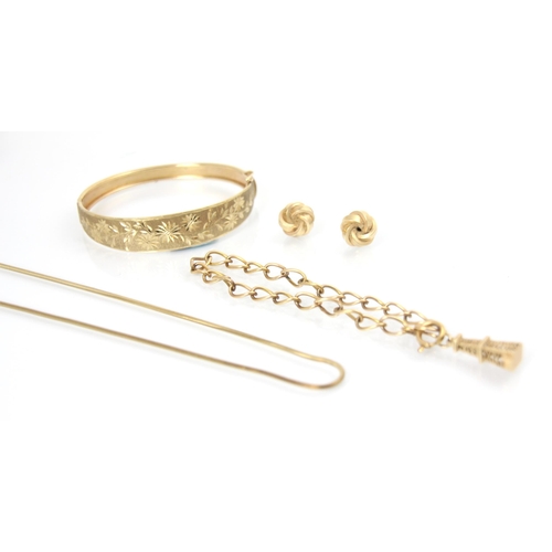 314 - A selection of yellow metal and gold coloured jewellery, including a 9ct snake link necklace, stampe... 