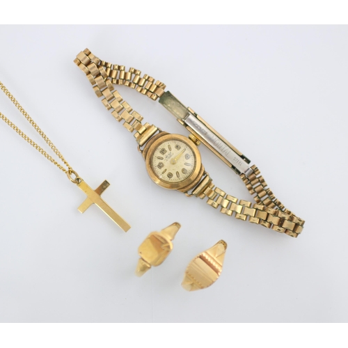 216 - A selection of jewellery, including a 9ct yellow gold signet ring, stamped ‘EWN’ Birmingham 1989, ri... 