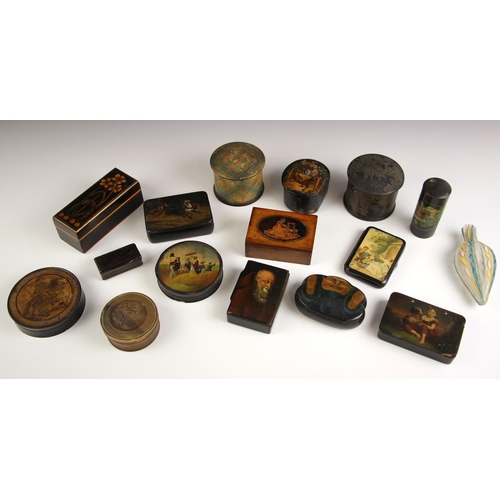 253 - A selection of trinket and snuff boxes, 19th century and later, to include: a papier mache example, ... 