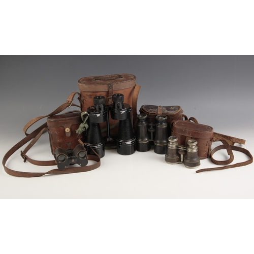 674 - A pair of Ross of London Binoprism MkII x7 military issue binoculars, serial number 14102, incised b... 