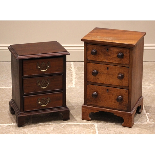 867 - A Victorian walnut collector's/specimen chest, formed with three drawers, applied hardwood drawer pu... 