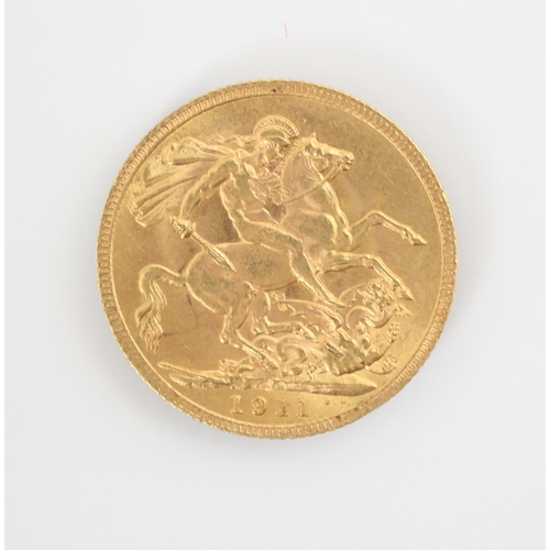 112 - A George V full sovereign, dated 1911, 8gms