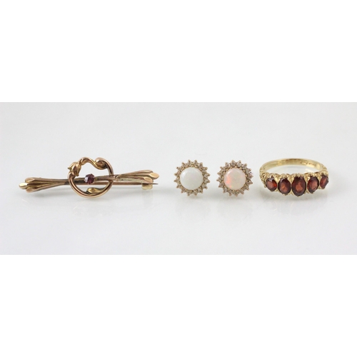 114 - A selection of jewellery, including a 9ct yellow gold untested garnet set ring, in Victorian style, ... 