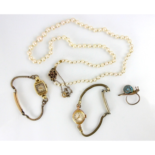 178 - A selection of jewellery, including a string of graduated cultured pearls, set with untested garnet ... 