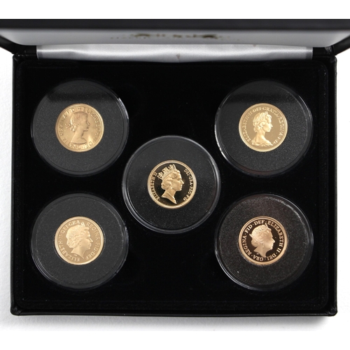 122 - Elizabeth II (1952-2022), Queen Elizabeth II in Memoriam Sovereign Portrait Collection, 2019, Proof,... 