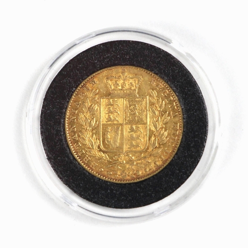 41 - Victoria (1837-1901), Full Sovereign, 1838, London Mint, young head Victoria with shield reverse, en... 