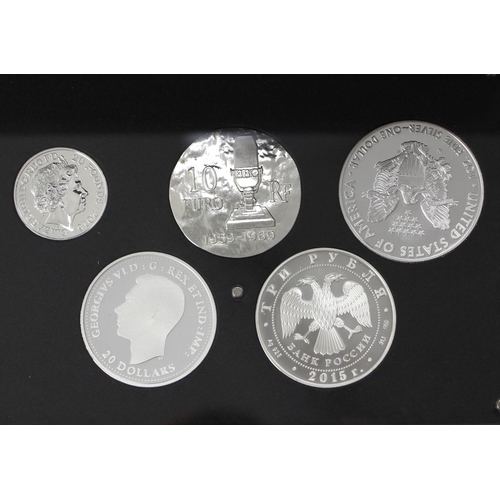 157 - The WWII Allied silver Coin Set, 2015, Edition 952/1945, comprising: American Eagle 1oz, CAD $20, £2... 