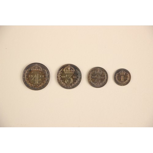 90 - George V (1910-1936), Official Specimen Set, 1911, comprising: Quintuple Sovereign, Double Sovereign... 