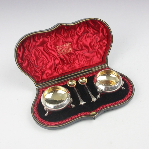 10 - A pair of cased Victorian silver open salts, Hilliard & Thomason, Birmingham 1899, of cauldron form ... 