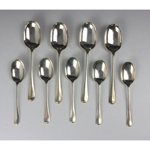 39 - A set of five George V silver Hanoverian pattern dessert spoons, Frank Cobb & Co Ltd, Sheffield 1923... 