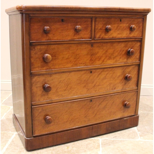 981 - A Victorian walnut chest of drawers, the rectangular top with rounded front corners over two short a... 