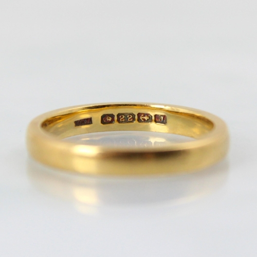 97 - A 22ct yellow gold wedding band, stamped 'WM' Birmingham 1933, ring size M 1/2, 4.6gms