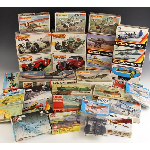 362 - Forty vintage plastic model kits by Airfix, Revel, Matchbox and others, the majority 1/72 scale, com... 