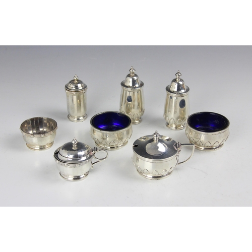 34 - A George V silver five piece condiment set, Adie Brothers Ltd, Birmingham 1929, including a pair of ... 