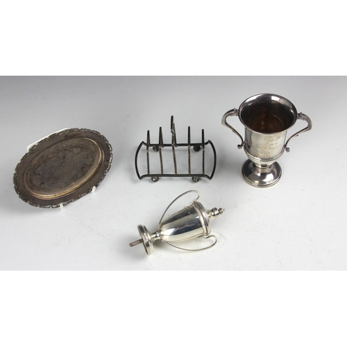 36 - A selection of silver, including a George V silver toast rack, George Unite, Birmingham, possibly 19... 