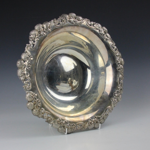 6 - An early 20th century American Tiffany and Co silver bowl, import marks for Albert William Feavearye... 