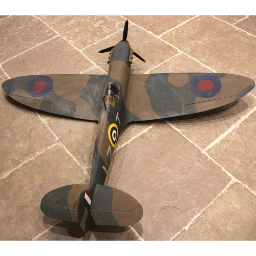 566 - A  kit built large scale model of a World War II Supermarine Spitfire LZ T N6100, painted paper on a... 