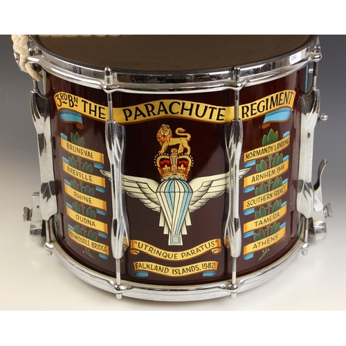 568 - A 3rd Battalion The Parachute Regiment snare drum, painted with crest above 'Utrinque Paratus Falkla... 