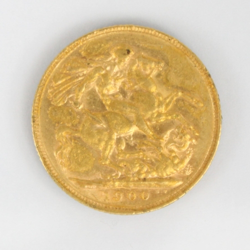 130 - A Victorian full sovereign, dated 1900, 8gms