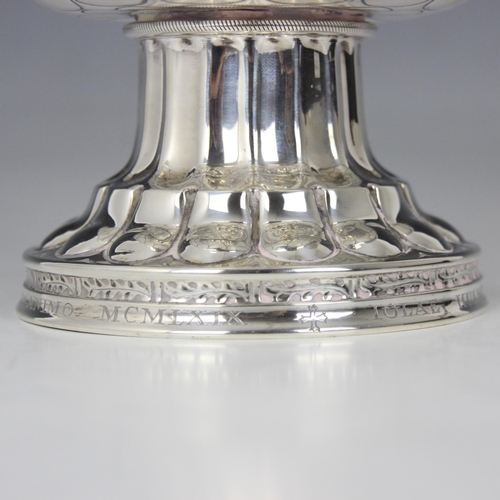 37 - An Edwardian silver goblet, William Hutton & Sons Ltd, London 1902, the bowl engraved with Latin let... 