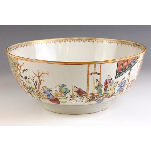 593 - A Chinese porcelain famille rose centre bowl, Qianlong (1736-1795), the large circular bowl external... 