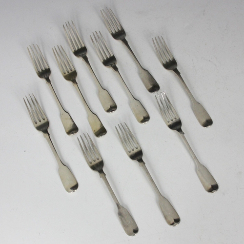 19 - A set of five Victorian silver fiddle pattern forks, Henry Holland, London 1844, of typical form, 17... 