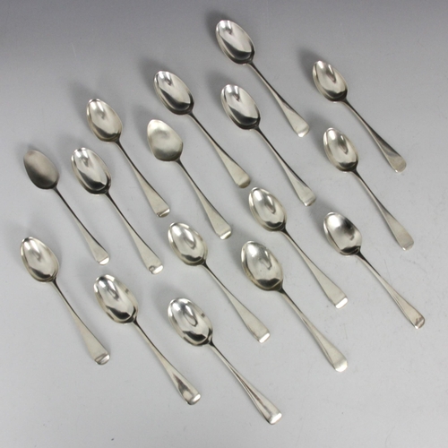 20 - A set of seven Victorian silver Old English pattern teaspoons, Chawner & Co, London 1879, of typical... 