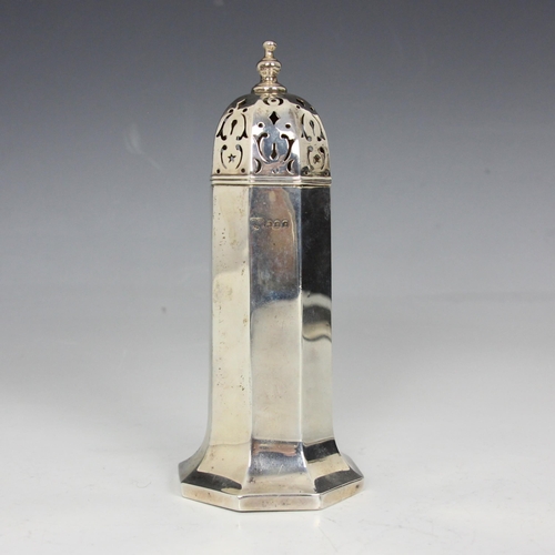 47 - A George V silver sugar caster, Goldsmiths and Silversmiths Company Ltd, London 1925, the pierced pu... 